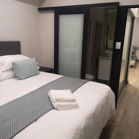 The Regency - Cosy Private Hotel Apartment - Unit 219 Pretoria-Noord Dış mekan fotoğraf